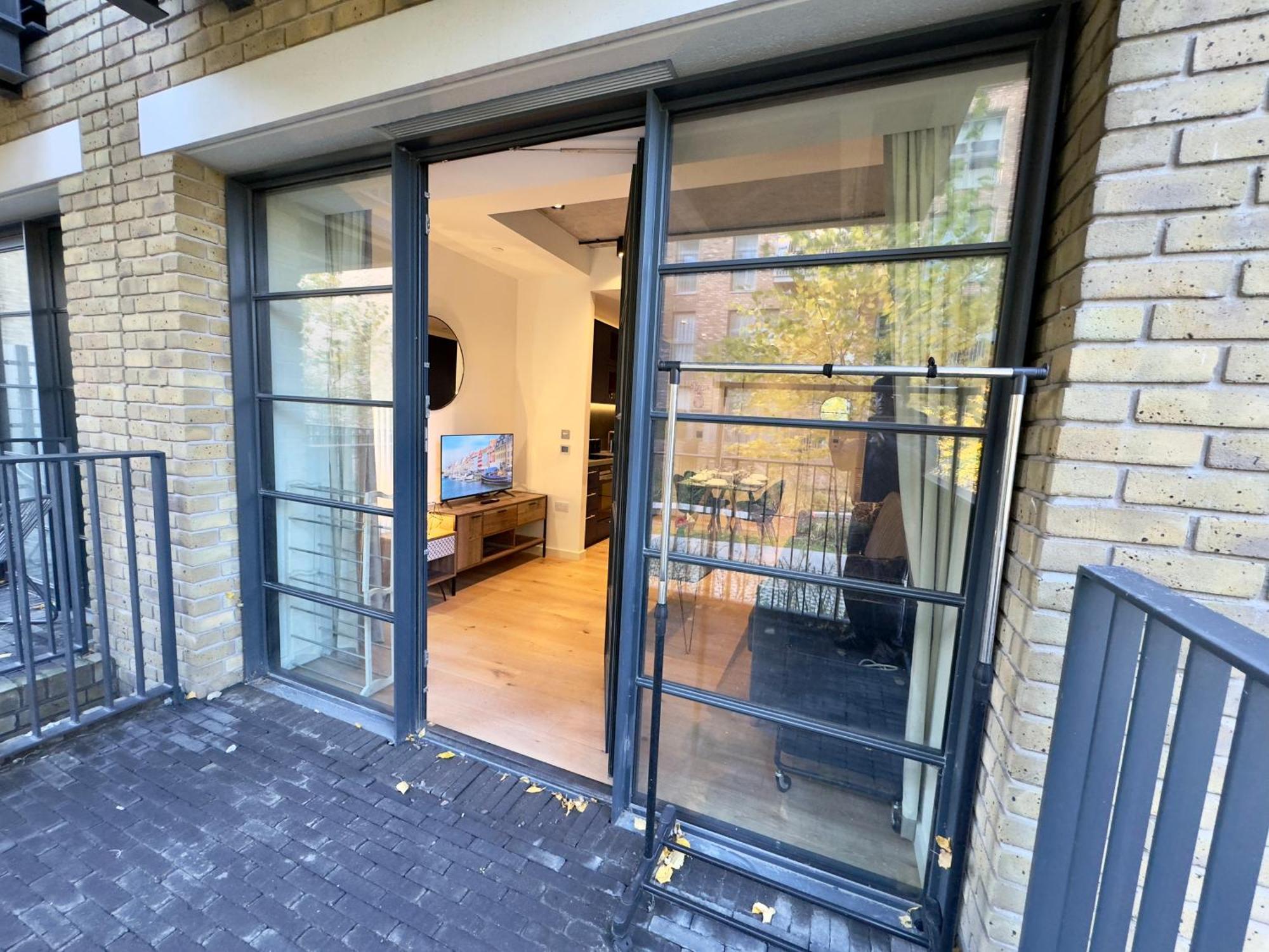 Amazing Cosy Apartment, Next To O2 Arena And Close To London Excel, Secure Parking Kültér fotó